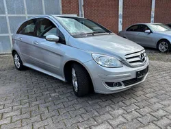 Silber Gebraucht 2007 Mercedes B200 Van / Kleinbus | 5.999 € (Etwas zu teuer)