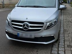Silber Gebraucht 2019 Mercedes V300 Van / Kleinbus | 44.950 € (Fairer Preis)