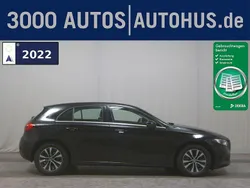 Schwarz Gebraucht 2021 Mercedes A200 Limousine | 20.980 € (Superpreis)