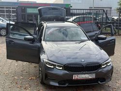 Mineralgrau Gebraucht 2021 BMW 320 Sport Line Kombi | 25.900 € (Fairer Preis)
