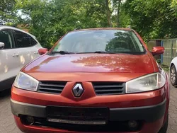 Rot Gebraucht 2006 Renault Mégane GrandTour Kombi | 1.300 € (Fairer Preis)