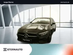 Unilack nachtschwarz Gebraucht 2024 Mercedes A180 Progressive Limousine | 28.322 € (Guter Preis)
