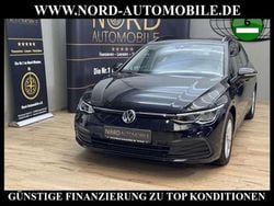 Deep black perleffek (metallic) Gebraucht 2022 VW Golf VIII Life Kombi | 18.700 € (Guter Preis)