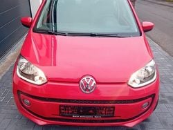 Rot Gebraucht 2015 VW up! move up! Kleinwagen | 5.300 € (Guter Preis)