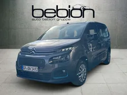 Grau Gebraucht 2024 Citroën e-Berlingo Feel Van / Kleinbus | 29.880 €