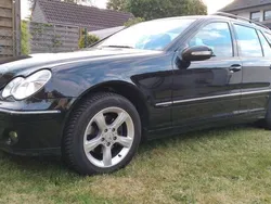 Schwarz Gebraucht 2025 Mercedes C180 Avantgarde Kombi | 4.750 €