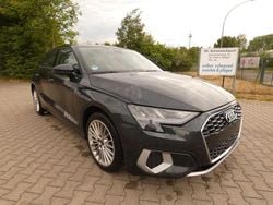 Grau Gebraucht 2021 Audi A3 Sportback Advanced Plus Limousine | 18.590 € (Superpreis)