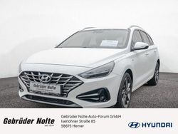Weiss / atlas white Gebraucht 2024 Hyundai i30 Trend Kombi | 19.880 € (Guter Preis)