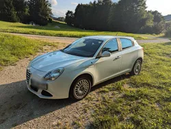 Weiß Gebraucht 2012 Alfa Romeo Giulietta Kleinwagen | 4.500 € (Guter Preis)