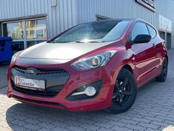 Rot Gebraucht 2014 Hyundai i30 Classic Limousine | 6.699 € (Fairer Preis)