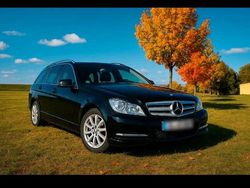 Schwarz Gebraucht 2013 Mercedes C180 Kombi | 12.199 €