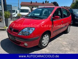 Rot Gebraucht 2000 Renault Scénic Van / Kleinbus | 2.990 € (Etwas zu teuer)