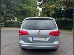 Grau Gebraucht 2014 VW Sharan Van / Kleinbus | 15.499 €