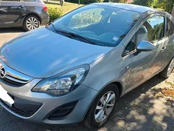 Grau Gebraucht 2014 Opel Corsa Kleinwagen | 3.900 € (Fairer Preis)
