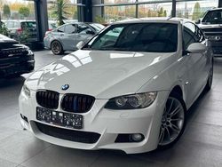 Weiß Gebraucht 2008 BMW 320 M Sport Coupé | 16.990 €