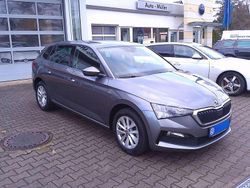 Graphitegrau metallic Gebraucht 2023 Skoda Scala Ambition Kleinwagen | 18.500 € (Fairer Preis)