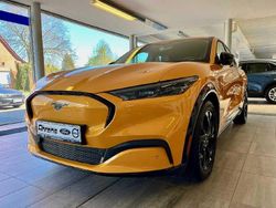 Cyber orange 3c Gebraucht 2023 Ford Mustang Mach-E Premium SUV | 54.950 €