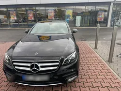Schwarz Gebraucht 2018 Mercedes E200 Limousine | 27.400 €