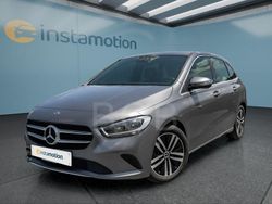 Grau Gebraucht 2020 Mercedes B180 Van / Kleinbus | 22.399 € (Fairer Preis)