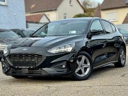 Schwarz Gebraucht 2019 Ford Focus ST-Line Limousine | 17.990 € (Teuer)