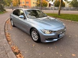 Blau Gebraucht 2012 BMW 320 Comfort Edition Limousine | 10.499 € (Guter Preis)