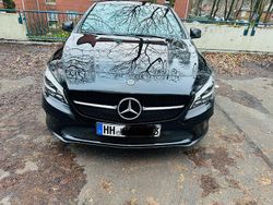 Schwarz Gebraucht 2017 Mercedes 200 Night Kombi | 19.500 €