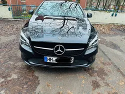 Schwarz Gebraucht 2017 Mercedes 200 Night Kombi | 15.900 €