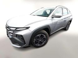Shimmering silver metallic Neu 2025 Hyundai Tucson Select SUV | 31.480 € (Superpreis)