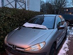 Silber Gebraucht 2003 Peugeot 206 Limousine | 1.500 € (Fairer Preis)