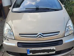 Beige Gebraucht 2005 Citroën Xsara Picasso Van / Kleinbus | 320 €