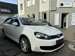 Weiß Gebraucht 2010 VW Golf VI Kombi | 3.999 € (Fairer Preis)