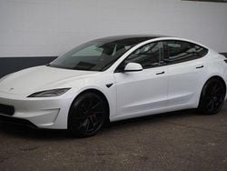Weiß Gebraucht 2025 Tesla Model 3 Performance Limousine | 51.350 € (Fairer Preis)