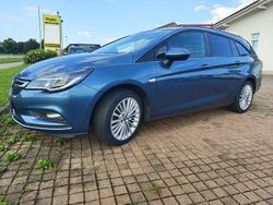 Blau Gebraucht 2017 Opel Astra Kombi | 8.000 € (Etwas zu teuer)