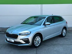 Silver metallic Gebraucht 2024 Skoda Scala Selection Kleinwagen | 23.390 € (Fairer Preis)
