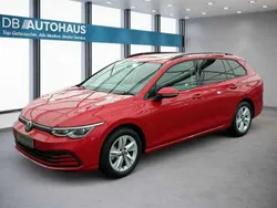 Rot Gebraucht 2023 VW Golf VIII Life Kombi | 22.770 € (Guter Preis)