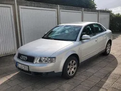 Silber Gebraucht 2001 Audi A4 Limousine | 1.450 € (Superpreis)
