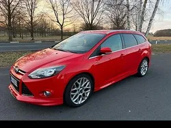 Rot Gebraucht 2013 Ford Focus S Kombi | 4.750 € (Fairer Preis)
