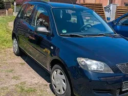 Blau Gebraucht 2004 Mazda 2 Kleinwagen | 450 €