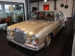 Goldmetallic Gebraucht 1970 Mercedes 300 Limousine | 39.900 €