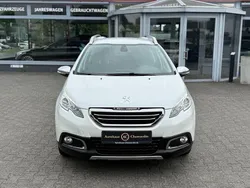 Weiss perlglänzend Gebraucht 2014 Peugeot 2008 Allure SUV | 10.599 € (Fairer Preis)