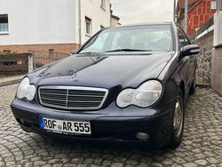 Blau Gebraucht 2001 Mercedes C180 Limousine | 2.000 €