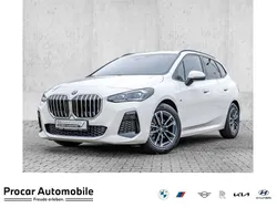 Weiß Gebraucht 2024 BMW 218 Active Tourer M Sport Van / Kleinbus | 32.990 € (Fairer Preis)