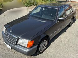Schwarz Gebraucht 1992 Mercedes 300 SE Limousine | 8.990 €