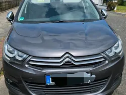Grau Gebraucht 2015 Citroën C4 PureTech Limousine | 5.999 € (Teuer)