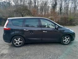 Schwarz Gebraucht 2010 Renault Grand Scénic III Van / Kleinbus | 7.900 € (Teuer)