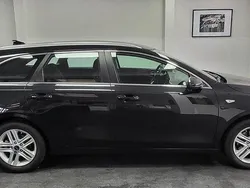 Schwarz Gebraucht 2019 Kia Ceed Sportswagon Vision Kombi | 12.900 € (Fairer Preis)