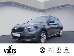 Grau Gebraucht 2020 Skoda Kamiq Style SUV | 17.988 € (Guter Preis)