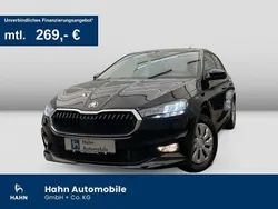 Schwarzmagic perleffekt met. Gebraucht 2024 Skoda Fabia Selection Limousine | 21.430 € (Fairer Preis)