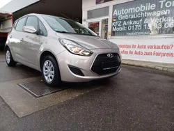 Grau Gebraucht 2017 Hyundai ix20 Passion Van / Kleinbus | 11.490 € (Fairer Preis)