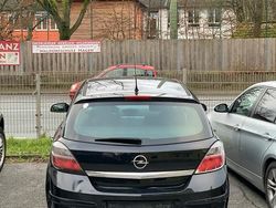 Schwarz Gebraucht 2009 Opel Astra Kombi | 1.300 € (Guter Preis)
